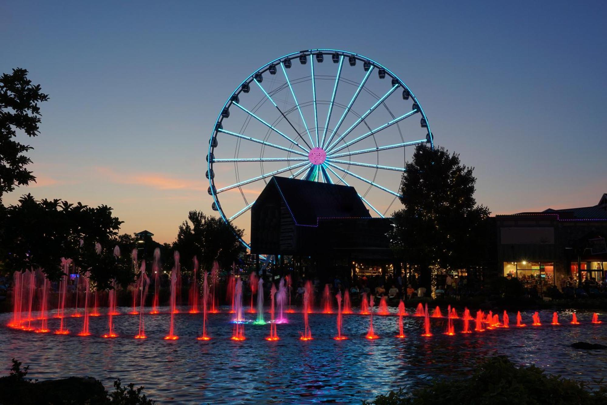 Moonshine Chalet, Hot Tub, Pool Access, Wifi, 1089 Free Tickets Each Paid Day, Dollywood And More Gatlinburg Exterior photo